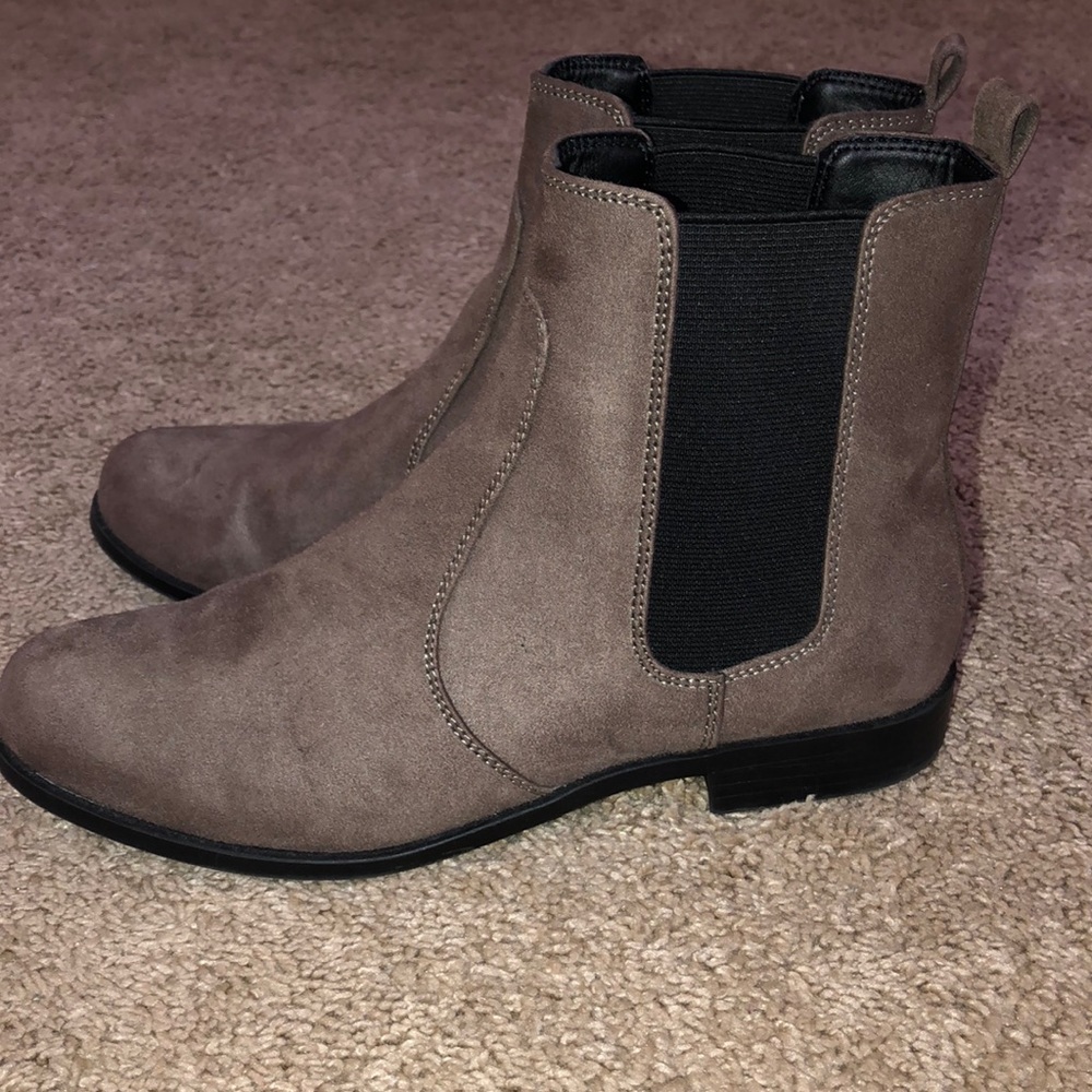 H&M chelsea boots!